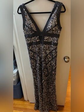 Aidan Mattox Black and Silver Sequin Evening Gown - size 6